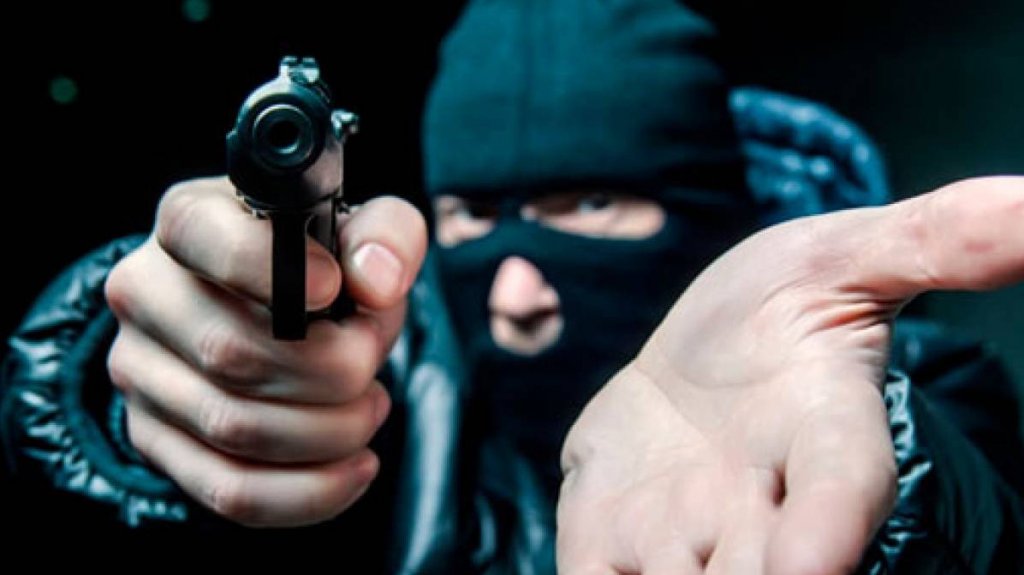  Amenazan y roban por carjacking a un hombre en Dorado 