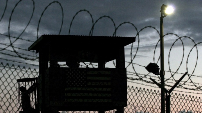 Hallan grandes cantidades de armas, alcohol y drogas en cÃ¡rceles en Nebraska