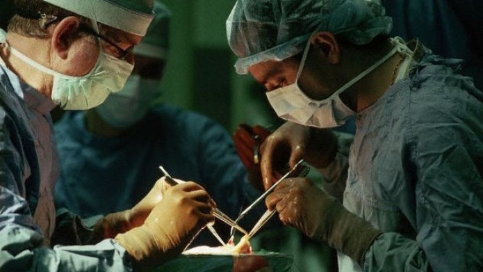 Raptan a una niÃ±a y la llevan al Reino Unido para extraerle los Ã³rganos