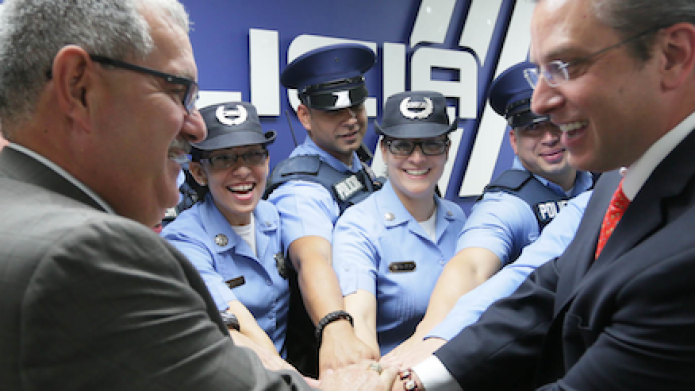 Desmentida alegada protesta de policías con uniformes incompletos
