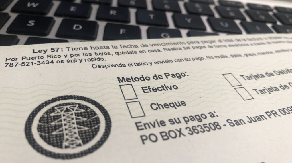  Presentan medida que establece moratoria en pagos de aumentos en los peajes, el agua, y la luz 