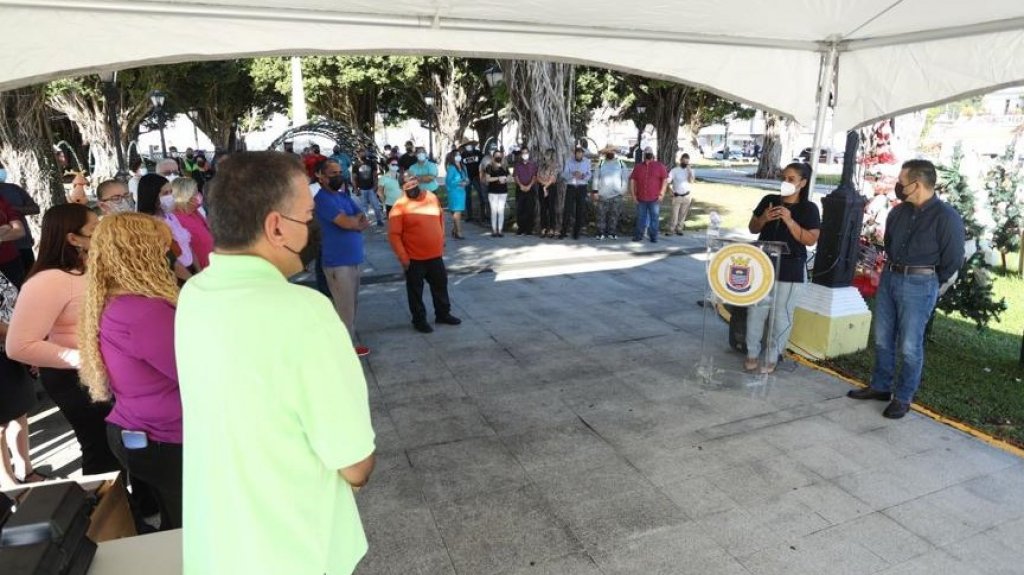  Alcaldesa de Naguabo ofrece desayuno de bienvenida a los empleados municipales 