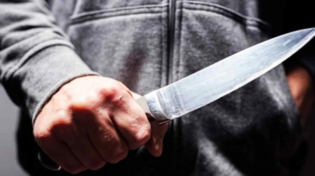  Con un cuchillo le roban el carro en Santurce 
