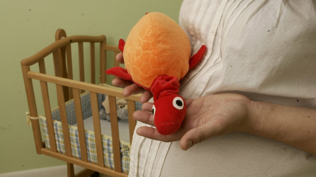  Las latinas sufren más complicaciones graves durante el parto 