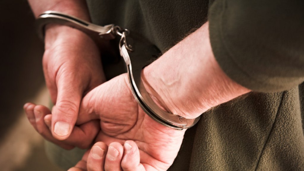  Lo detuvo la polic&iacute;a en Manat&iacute;, andaba con una pistola ilegal 