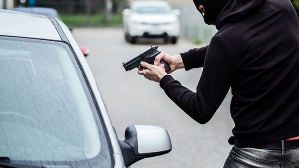  Golpean en el rostro a hombre y le hacen &ldquo;carjacking&rdquo; en R&iacute;o Grande 