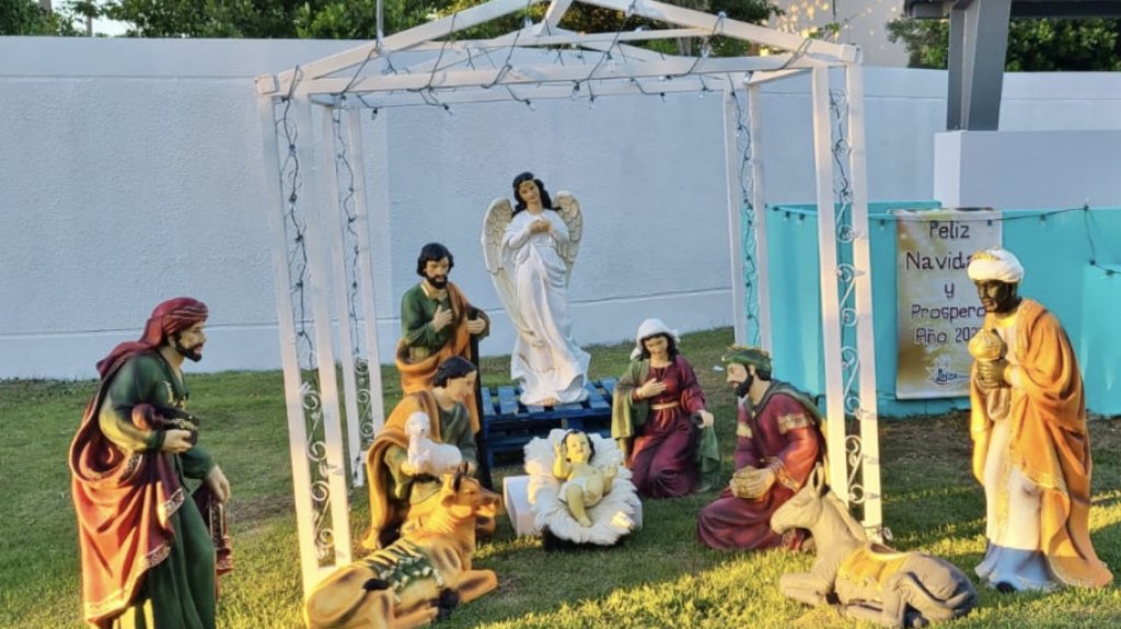  Realiza Lo&iacute;za &ldquo;encendido de lejitos&rdquo; para iniciar las navidades 