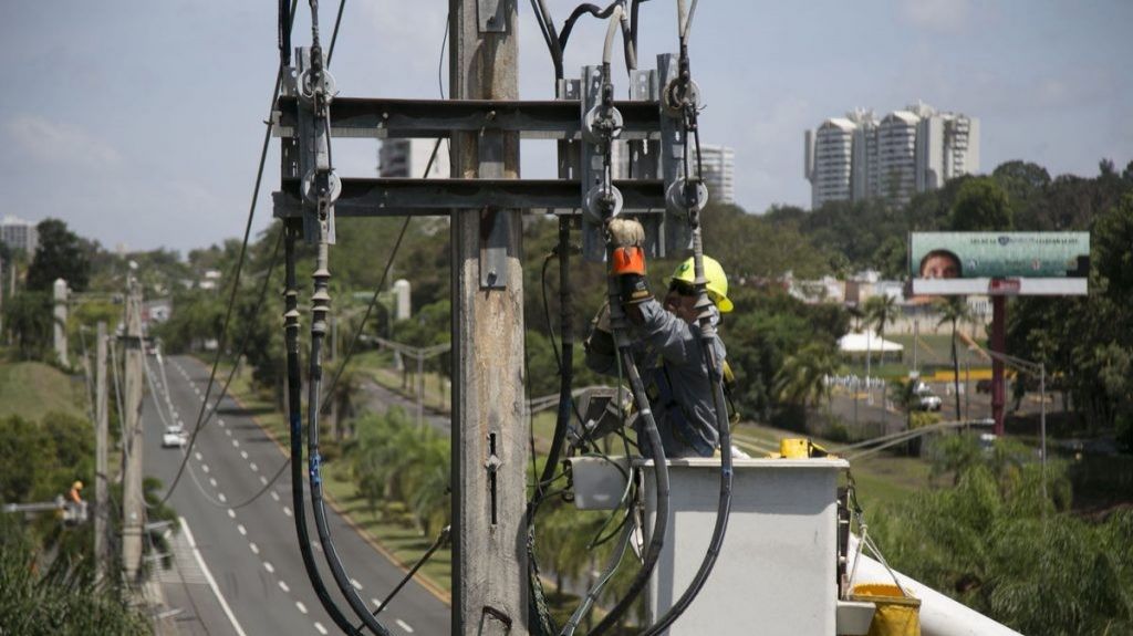 Secretario de Asuntos PÃºblicos informa que la AEE ha hecho conexiones parciales en Cayey, Guaynabo y San Juan