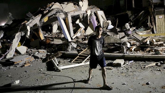 Ecuador: El nÃºmero de vÃ­ctimas mortales por el terremoto ha alcanzado las 350 personas