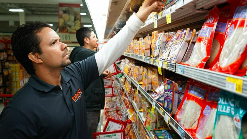  Buscan que inspectores de DACO tengan un mayor rango y puedan portar armas 