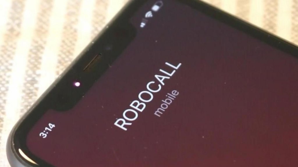  La FCC declara que las voces generadas por IA en llamadas automáticas son ilegales 