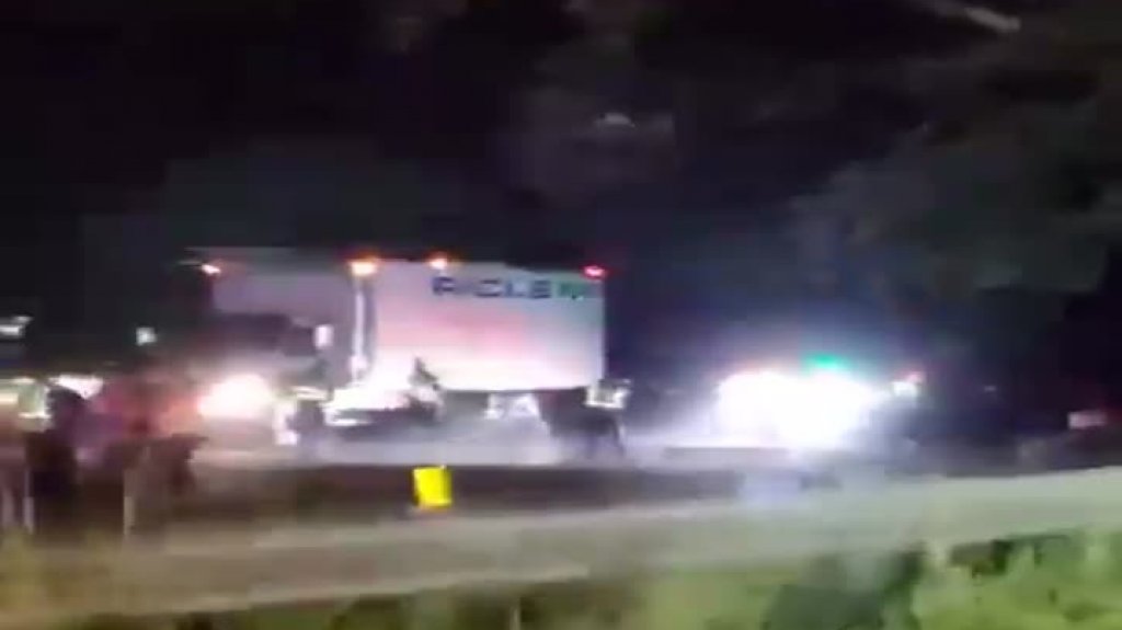  Video: Se registra derrame de aceite en expreso 52 en Cayey 
