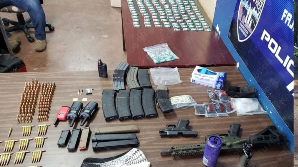  Fotos: Ocupan drogas y armas durante intervenciones en residencial de Fajardo 