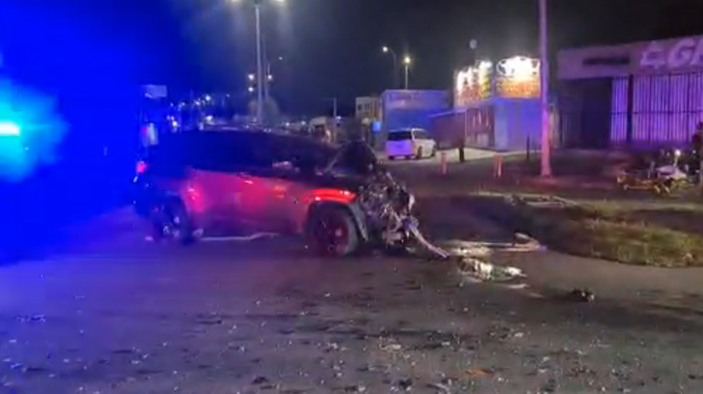  Video de violento accidente en Rio Piedras que dej&oacute; dos heridos 