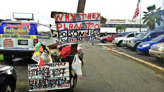 CALVIN: TRES DÃCADAS CARGANDO SU CRUZ