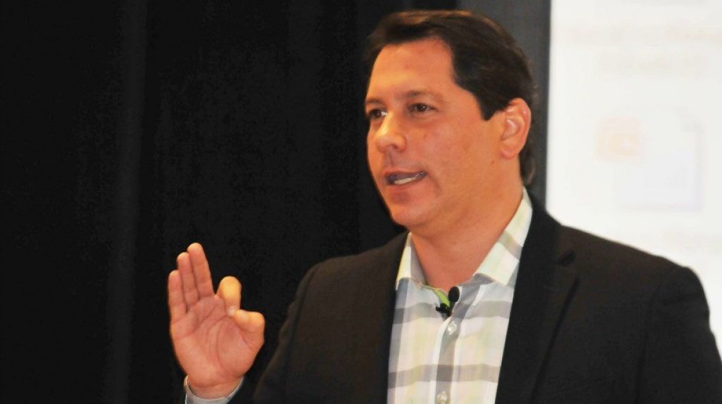  Senador Dalmau Ram&iacute;rez presenta proyecto para la protecci&oacute;n de madres estudiantes 