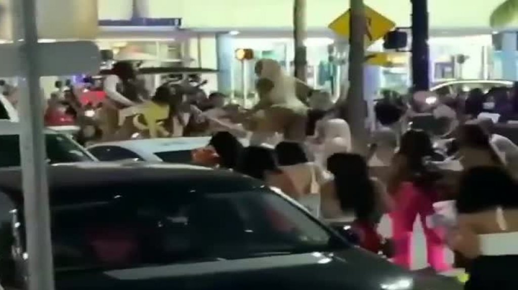  Video: En Miami los turistas se lucieron pero la polic&iacute;a no los perdon&oacute;, 150 arrestados 
