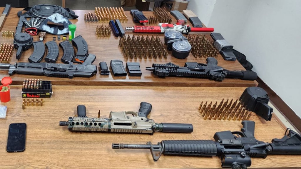  VIDEO:ATF asume jurisdicci&oacute;n de arrestados en operativo donde ocuparon rifles y armas de fuego en R&iacute;o Piedras 