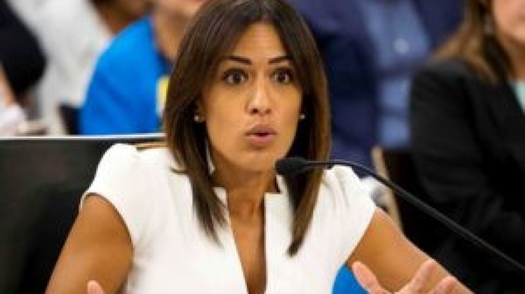  Revelan jugosos contratos a privados en la Oficina de la Procuradora de las Mujeres 