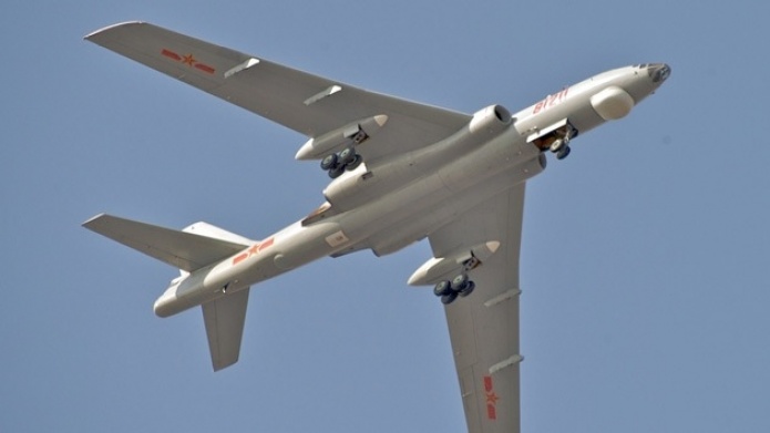 China 'amenaza' a EE.UU. y JapÃ³n con el bombardero estratÃ©gico H-6K