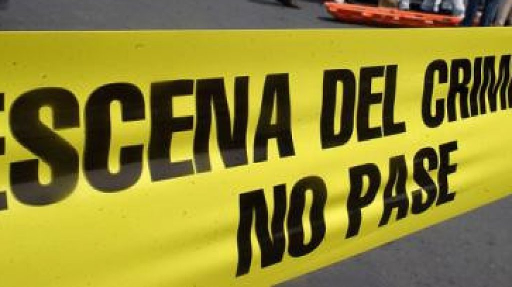  Muere conductor al chocar con un poste en Levittown 