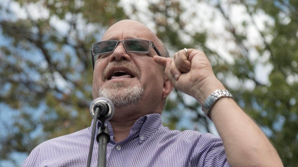  Rafael Bernabe emplaza al Presidente de la UPR a defender a la Universidad 