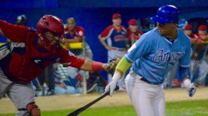 Artesanos nivelan con los Bravos la serie final de la Doble AA
