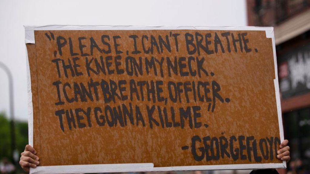  Video: Manifestantes en Minneapolis llegan hasta la casa de agente que sofoc&oacute; a George Floyd 