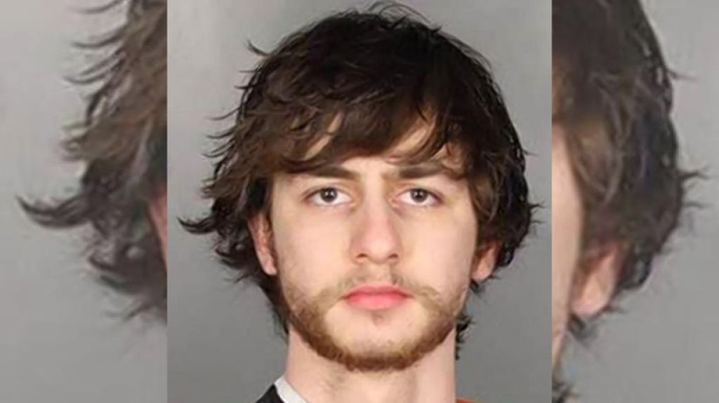 Condenan a joven que decapitÃ³ a su esposa frente a sus hijos y guardÃ³ su cabeza en el congelador