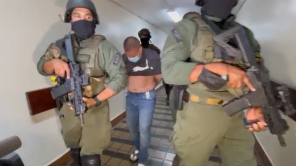  Video: Fuertemente escoltados presuntos asesinos de H&eacute;ctor &lsquo;Macho&rsquo; Camacho 
