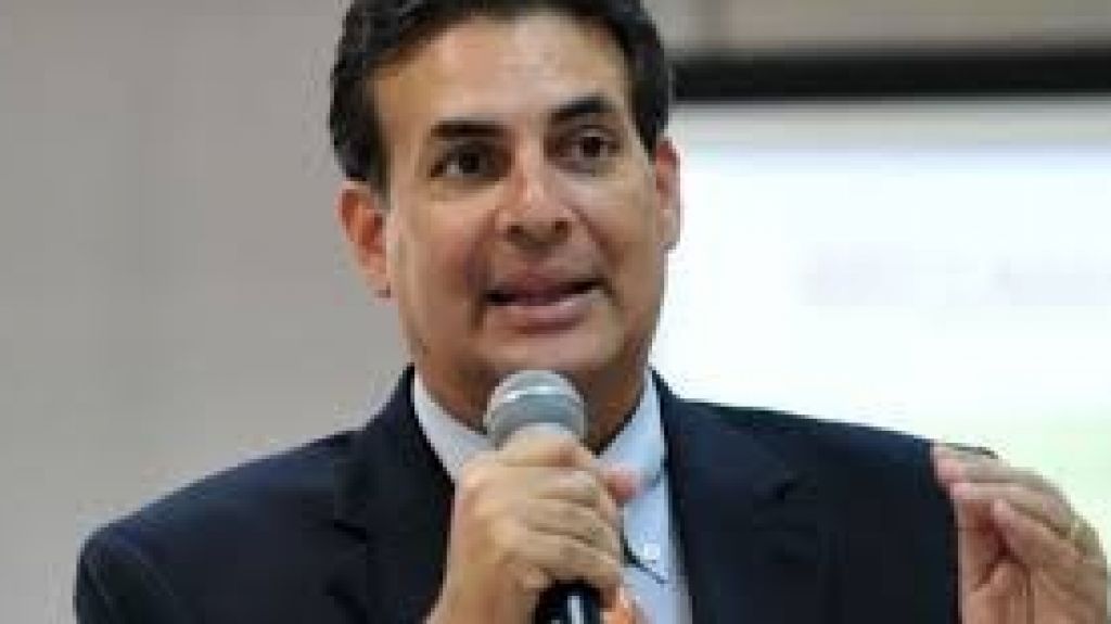  Eduardo Bhatia ofrecer&aacute; importante discurso en Universidad de Princeton 