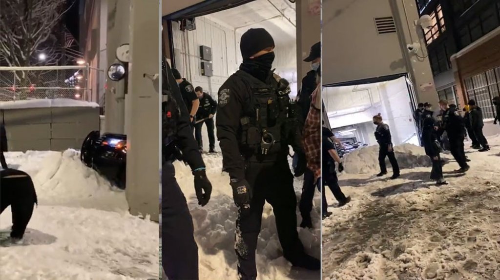  Video: Bloquean con nieve salida de patrullas de un cuartel de Seattle 