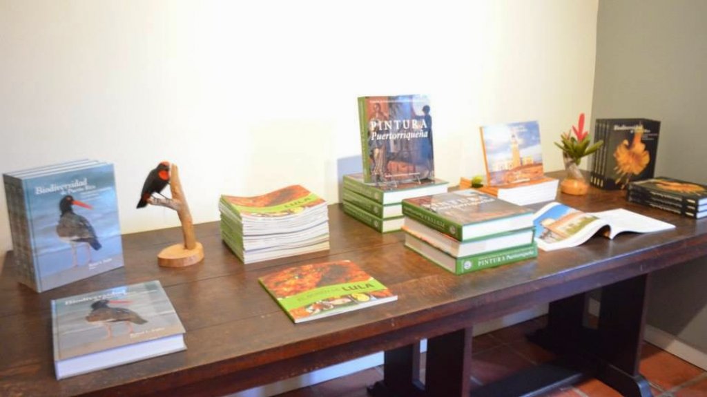  Abiertas las tiendas culturales del ICP en Utuado y San Juan 