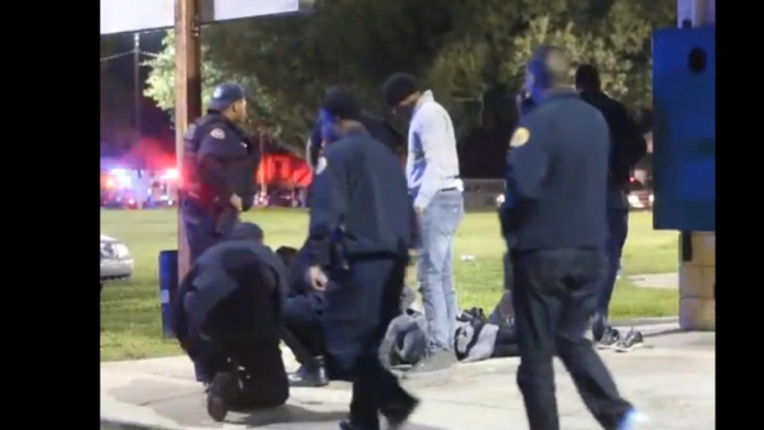 Dos hombres abren fuego en un parque pÃºblico en Nuevo Orleans, EE.UU