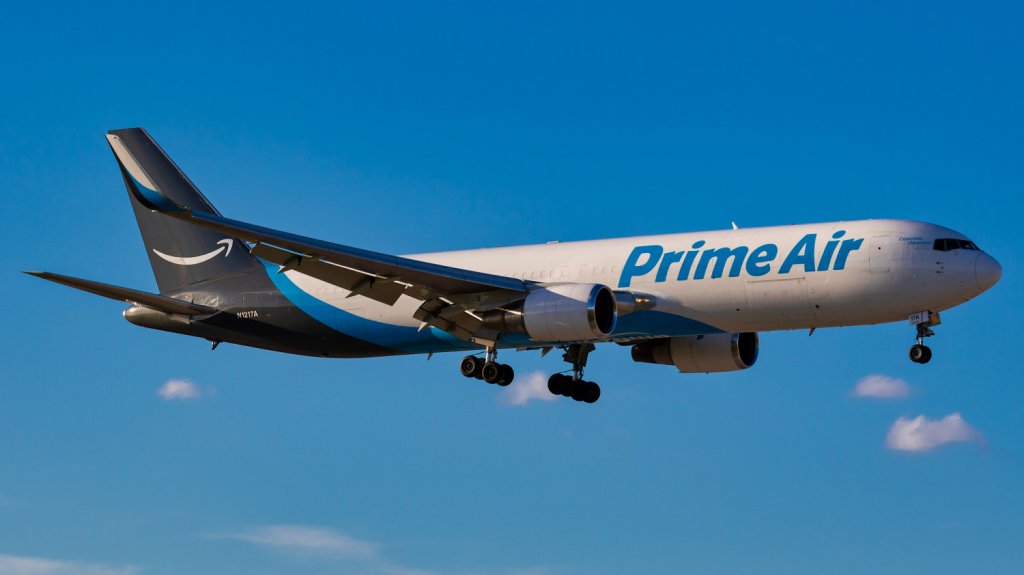  Amazon compra 11 aviones Boeing para incrementar su capacidad de entrega 