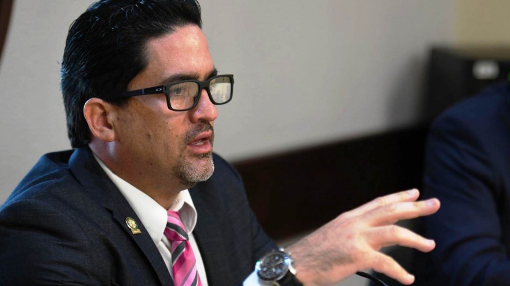  Buscan que empleados del gobierno trabajen de manera remota o que usen gratuitamente la transportaci&oacute;n p&uacute;blica 