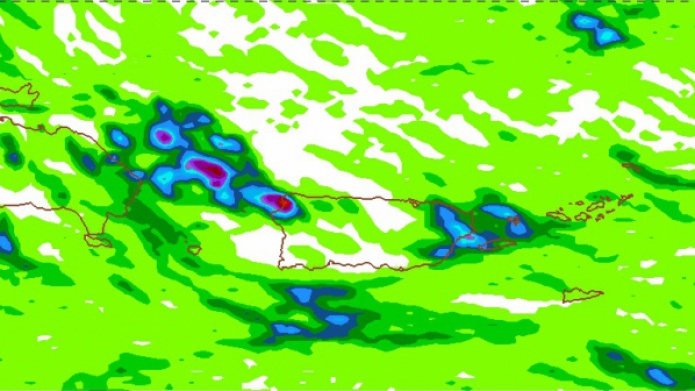 Temperaturas calurosas y algunos aguaceros cada tarde, mientras surge un nuevo ciclÃ³n.