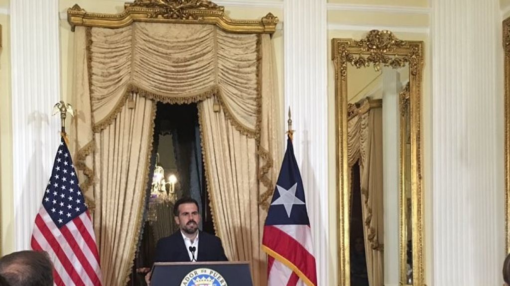  Ricardo Rossell&oacute; pide perd&oacute;n 