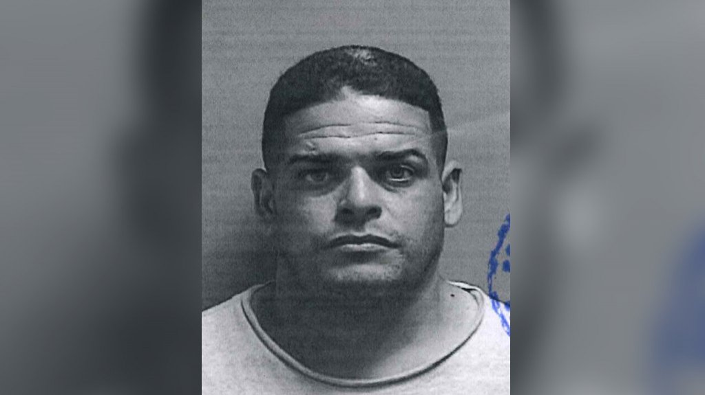  Hombre arrestado en Guayanilla por posesi&oacute;n de armas y sustancias controladas queda libre bajo fianza 