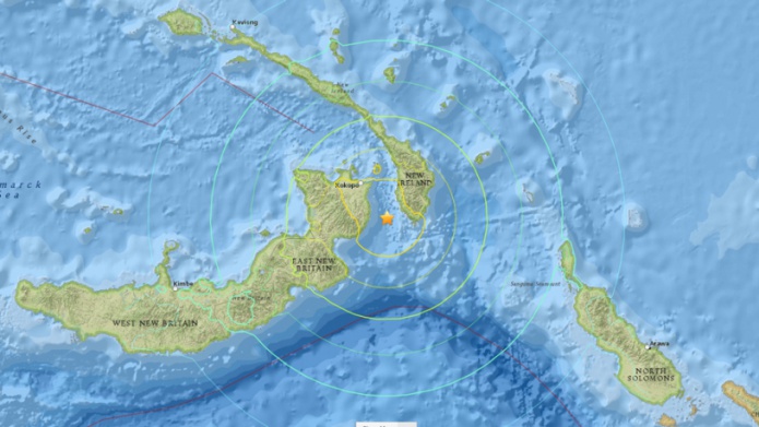 Un terremoto de magnitud 7,7 causa amenaza de tsunami en PapÃºa Nueva Guinea 