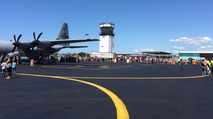 Llega a Ponce el AviÃ³n Caza Huracanes