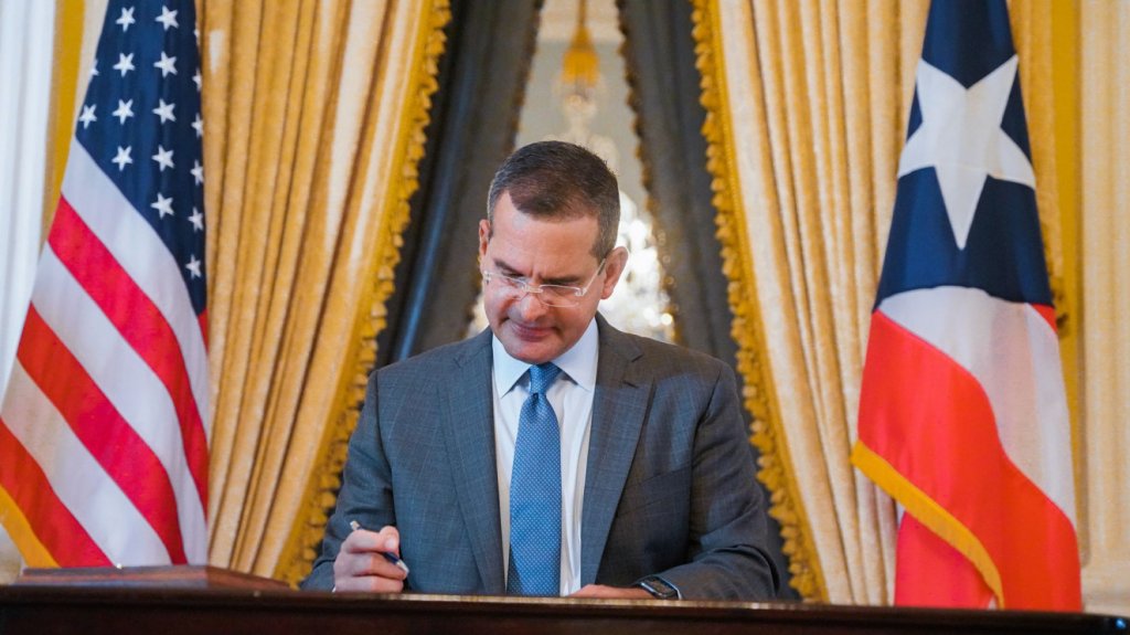  Anuncia acuerdo para reestructurar 131 millones en deuda del CRIM 