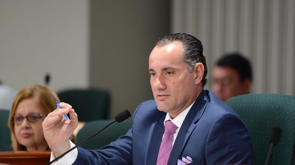  Presidente de la Comisi&oacute;n cameral de Hacienda arremete contra secretaria de Hacienda por apuro en aprobaci&oacute;n Reforma Contributiva 