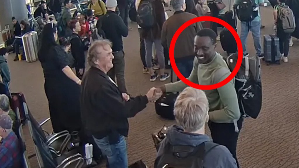  Video:Detenido polizón de Delta Airlines en avión con destino a Texas después de tomar foto del pase de abordaje de otro pasajero 