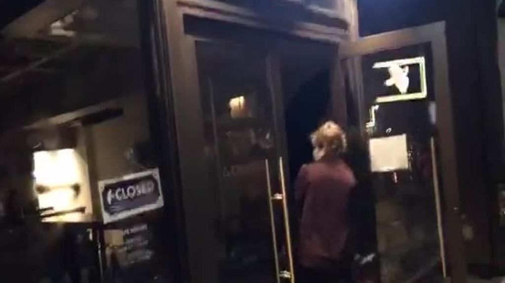  Video: Ahora manifestaciones y Saqueos en Europa 