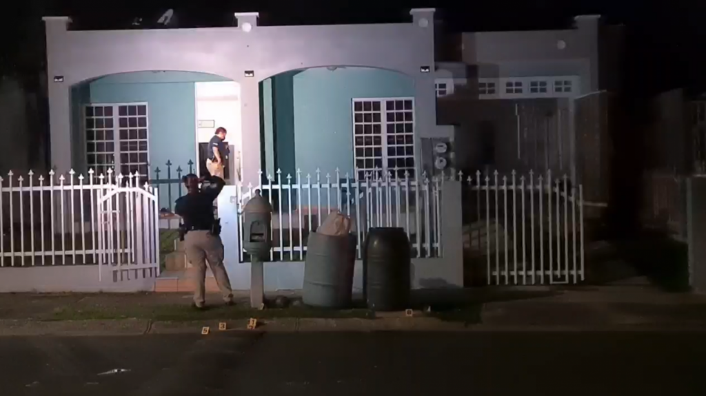  Video: Joven de 19 a&ntilde;os herido de bala en urbanizaci&oacute;n de Vega Baja 