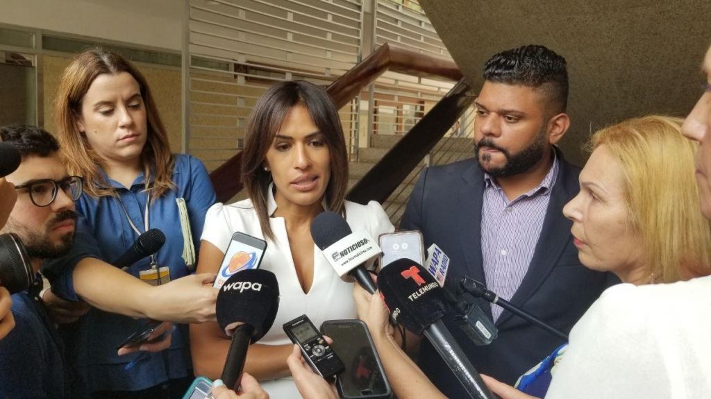  Procuradora designada todav&iacute;a no ha podido hacer la transici&oacute;n 