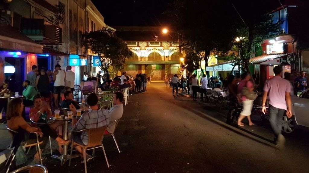  Agreden a un hombre en negocio de la placita en Santurce 