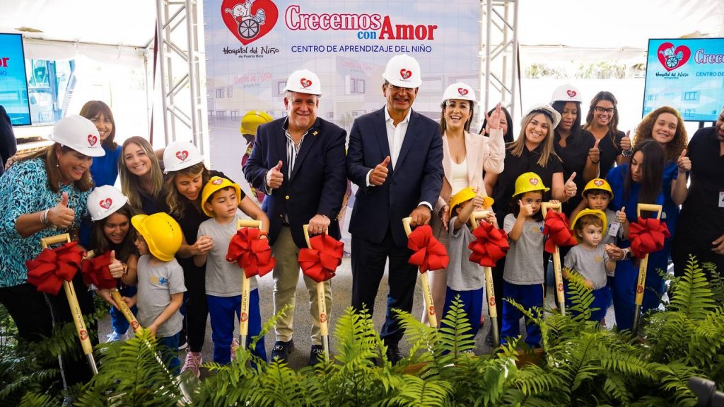  Gobernador participa de primera piedra de proyecto de construcción del Hospital del Niño 