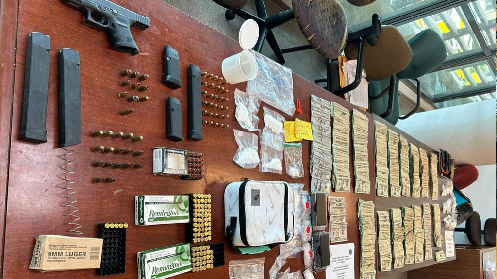  Operativo en Aibonito desmantela red de tráfico de drogas 